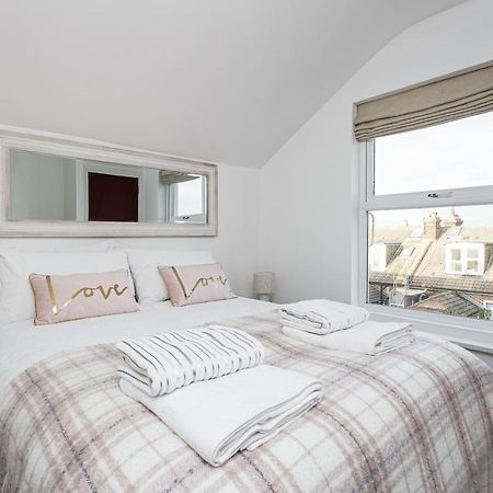 Luxury Granada Apartments - 1 & 2 Bed Flats W Free Parking Perfect For Contractors, Students Near The Beach بورتسماوث المظهر الخارجي الصورة